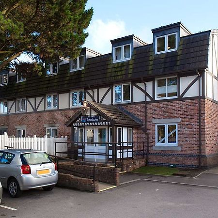 Travelodge Bournemouth Cooper Dean Екстериор снимка