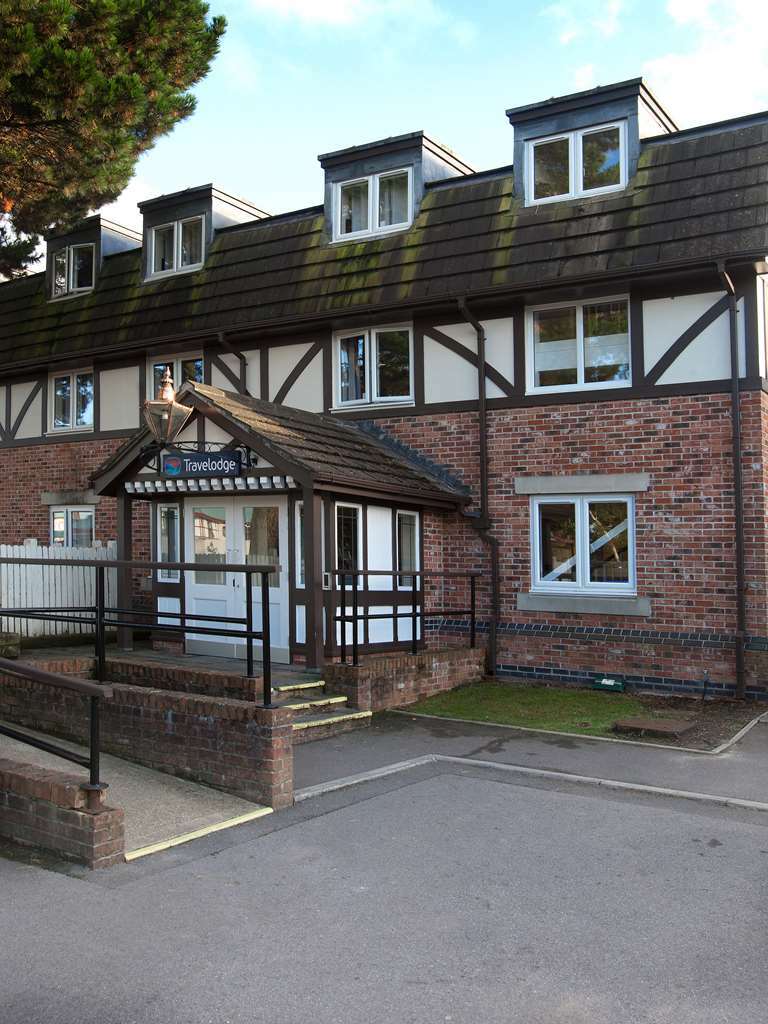 Travelodge Bournemouth Cooper Dean Екстериор снимка