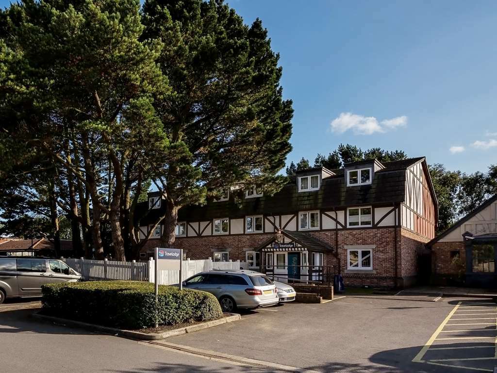 Travelodge Bournemouth Cooper Dean Екстериор снимка