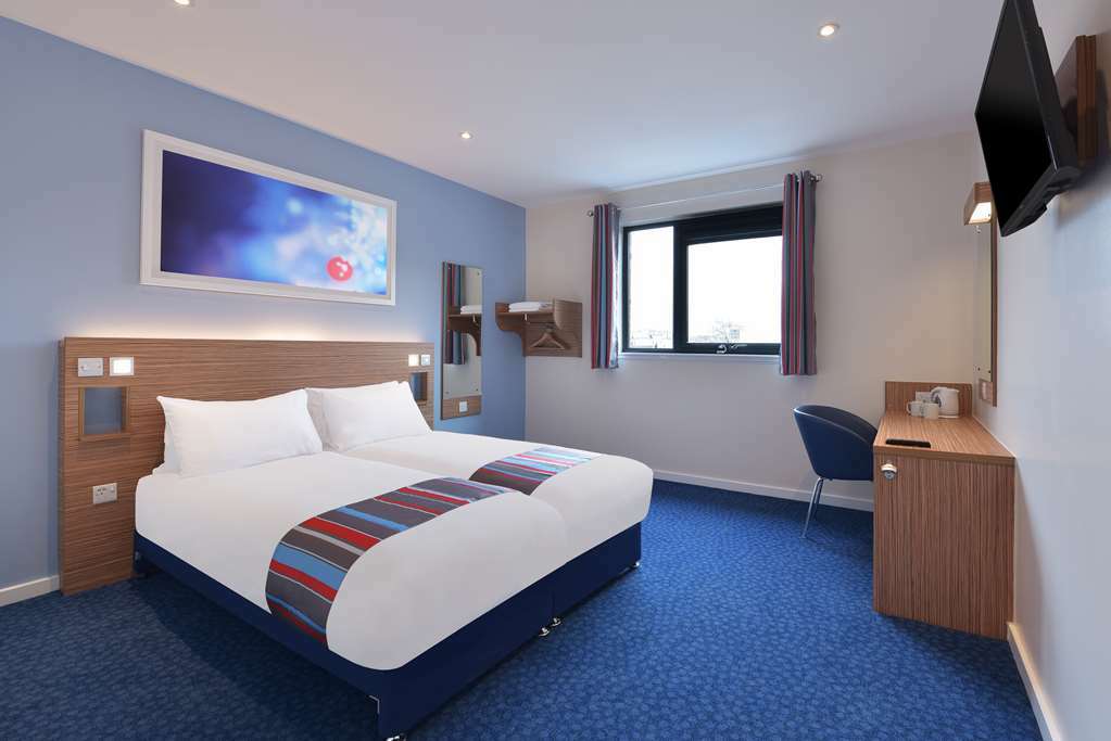 Travelodge Bournemouth Cooper Dean Стая снимка