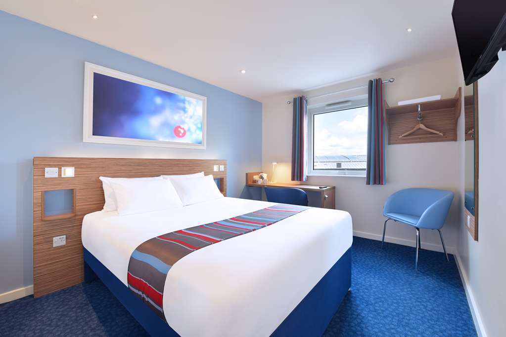 Travelodge Bournemouth Cooper Dean Стая снимка